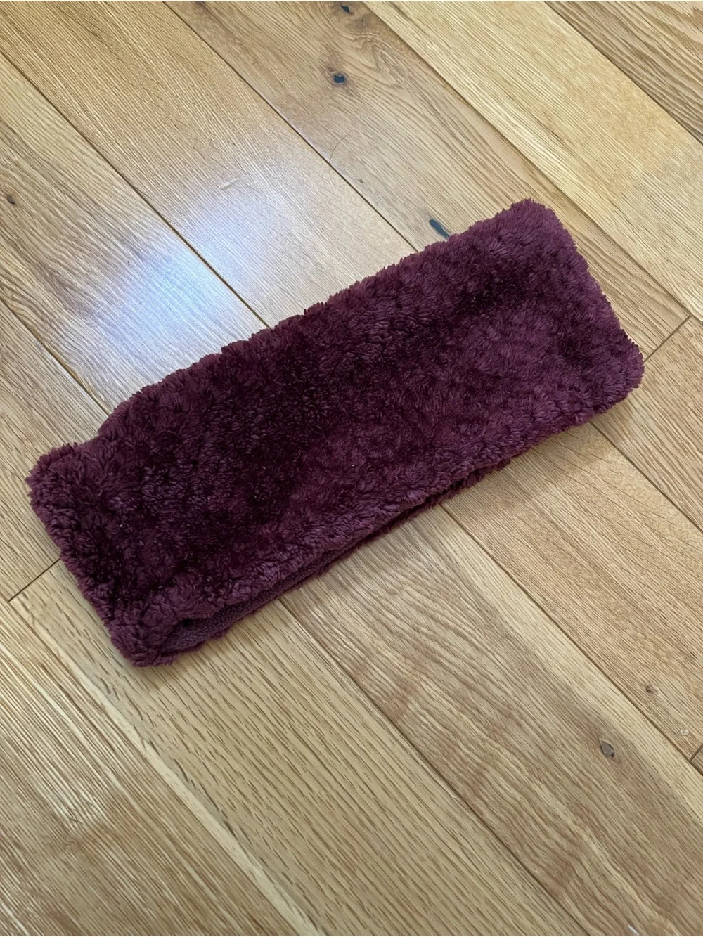 Columbia Women’s Plush Fleece Ear Warmer Headband in Burgundy - NWOT